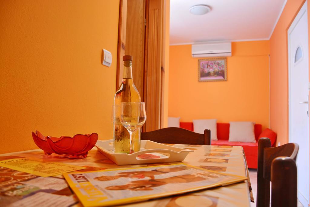 Apartments Sandra Vir Ngoại thất bức ảnh