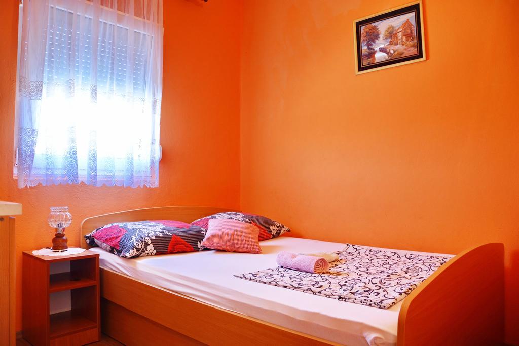 Apartments Sandra Vir Ngoại thất bức ảnh