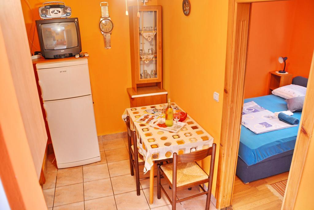 Apartments Sandra Vir Ngoại thất bức ảnh