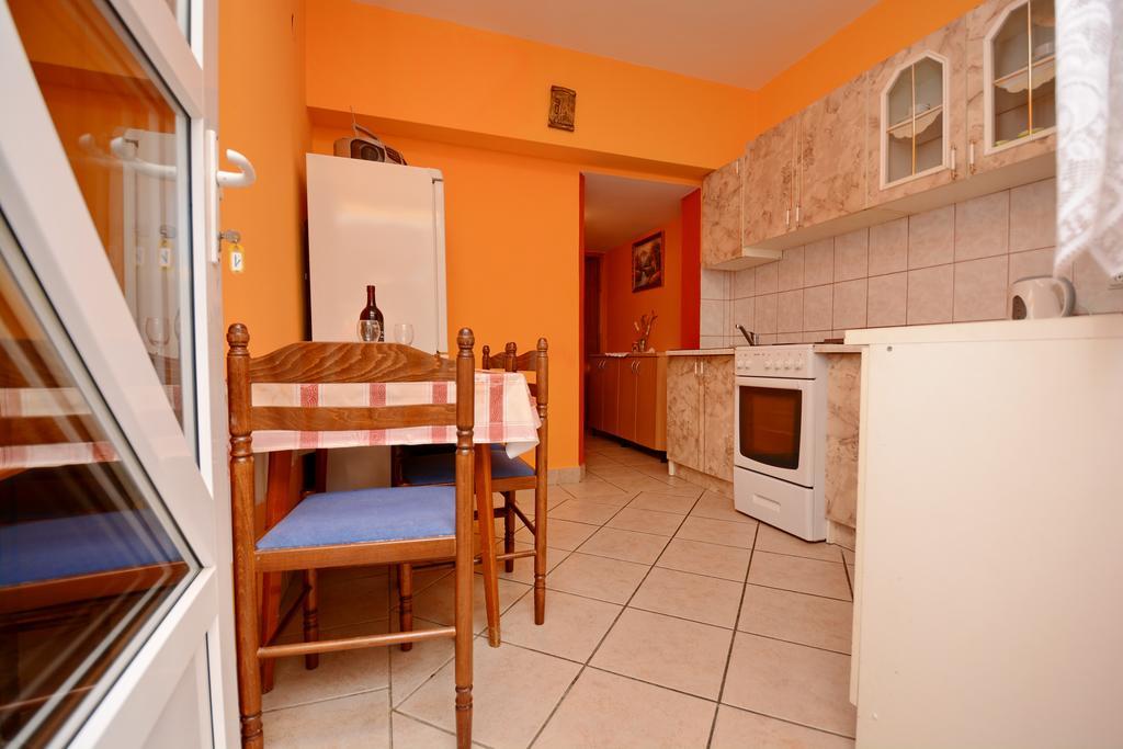 Apartments Sandra Vir Ngoại thất bức ảnh